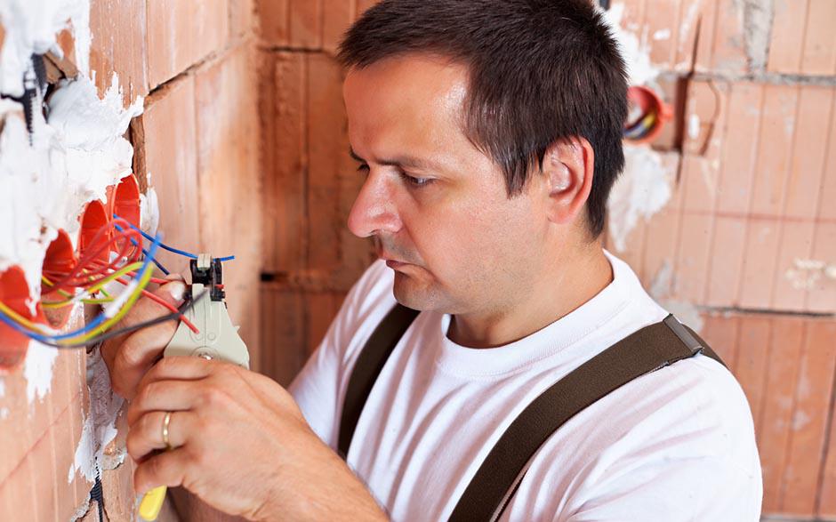 recherche électricien bâtiment Arpajon