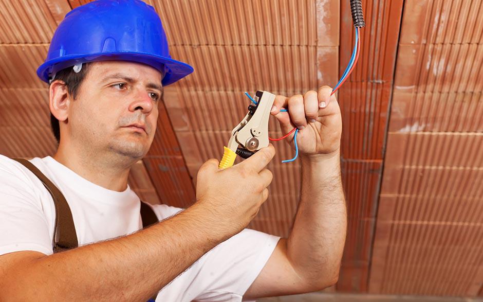 besoin d'un électricien Cergy